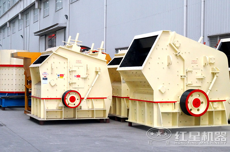 煤矸石粉碎機(jī)車間實(shí)拍大圖